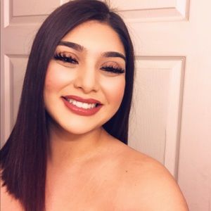 Meet your Posher, Ariana